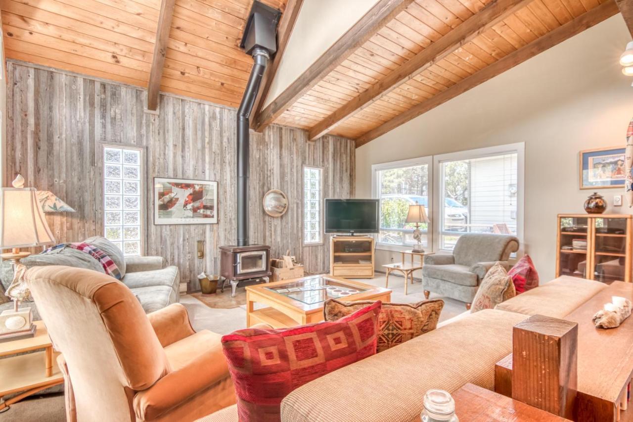 Kami'S Beach House Neskowin Exterior photo