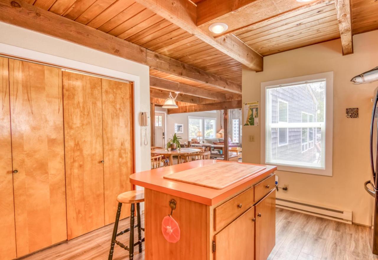 Kami'S Beach House Neskowin Exterior photo